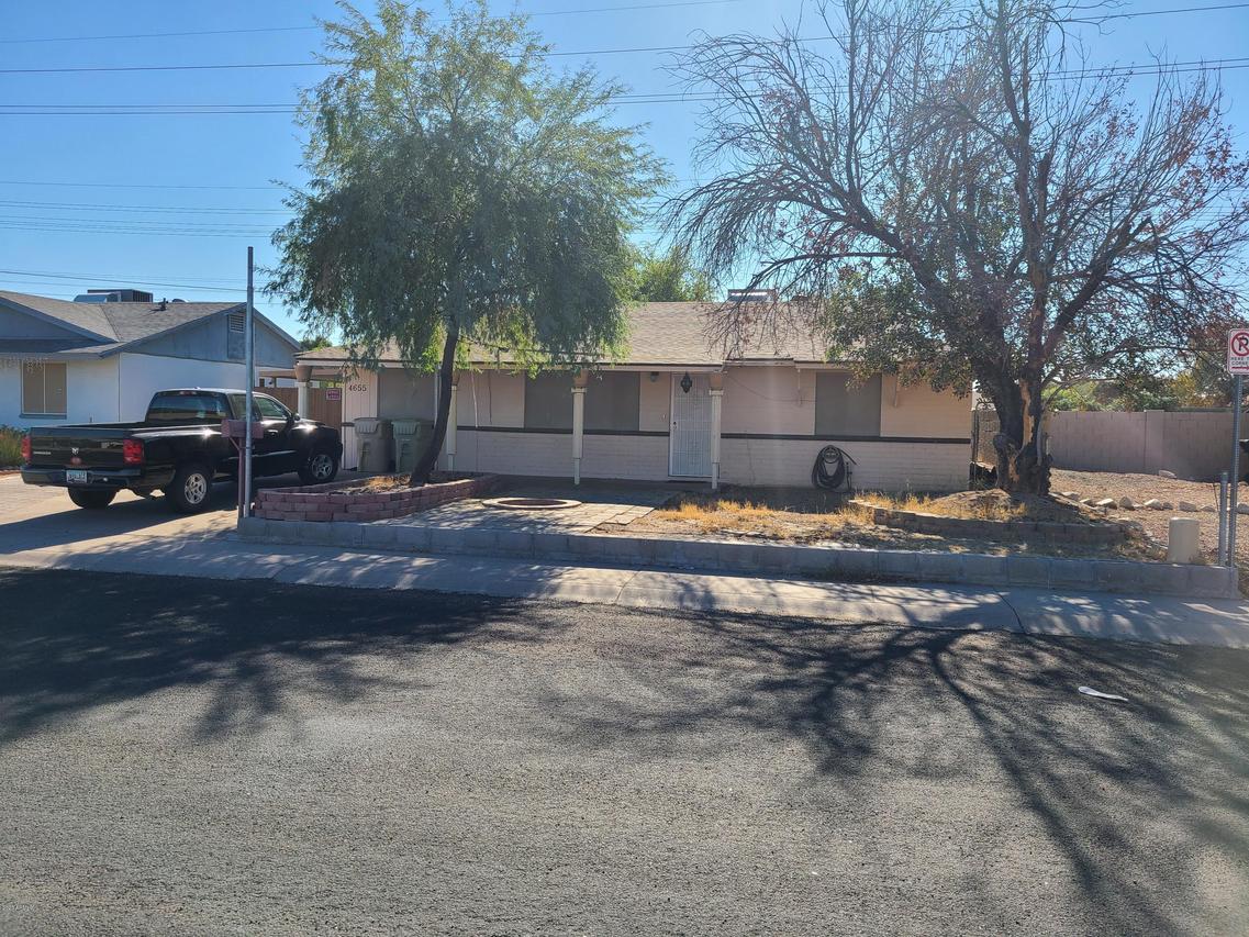 4655 W Caron St., Glendale, AZ 85302