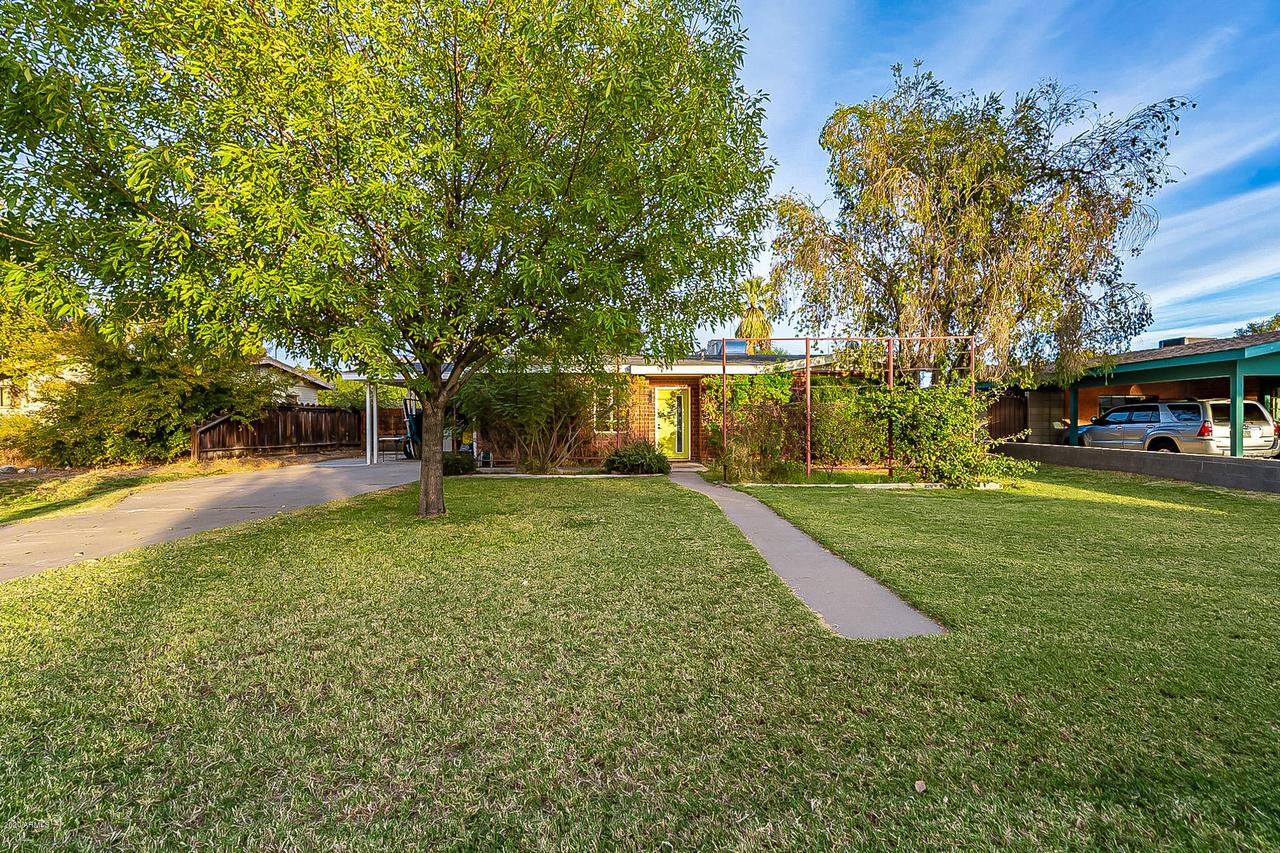 7029 N 14th St., Phoenix, AZ 85020