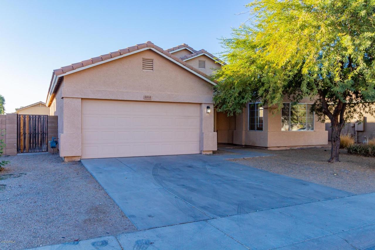 6816 S 33rd Ave., Phoenix, AZ 85041