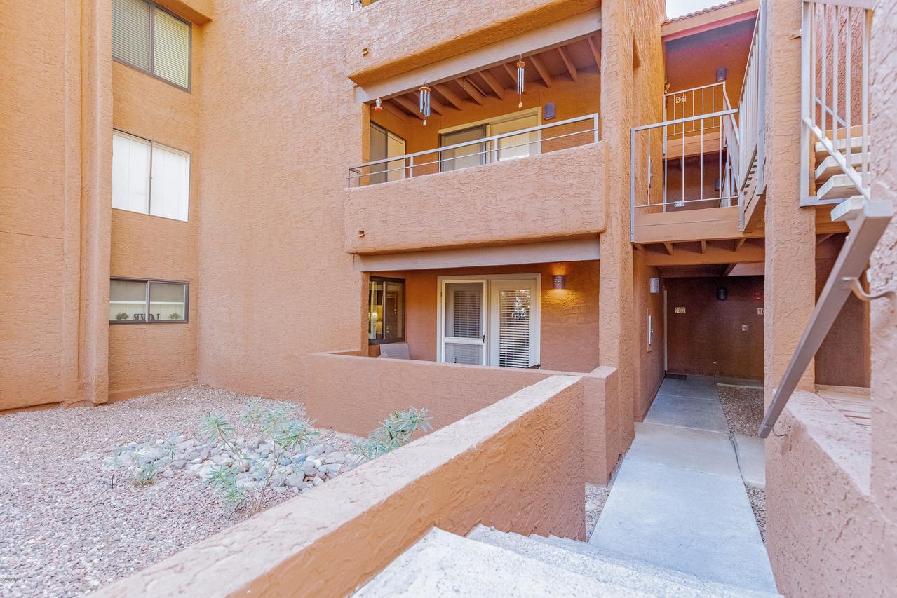 4704 E Paradise Village Pkwy. #107, Phoenix, AZ 85032