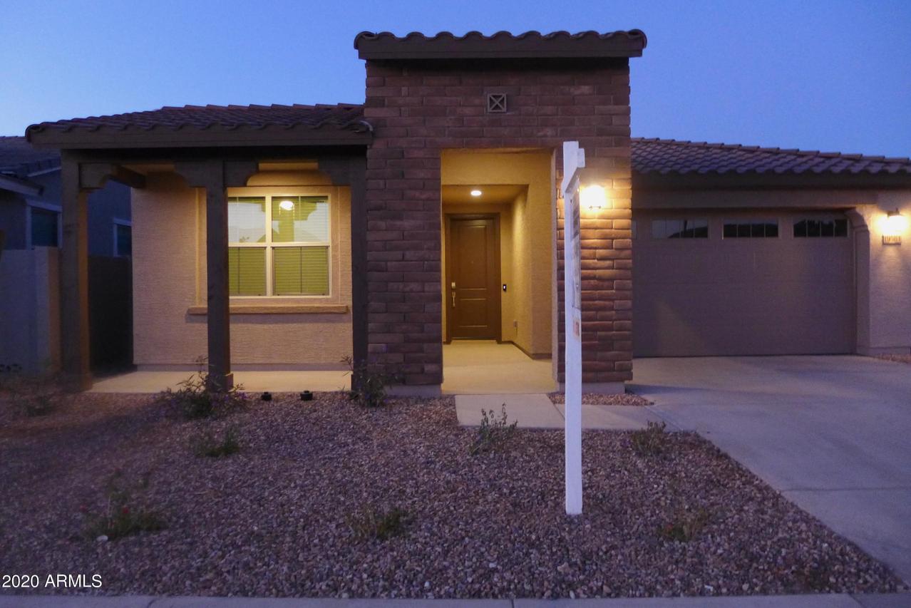 19584 W Valle Vista Way, Litchfield Park, AZ 85340