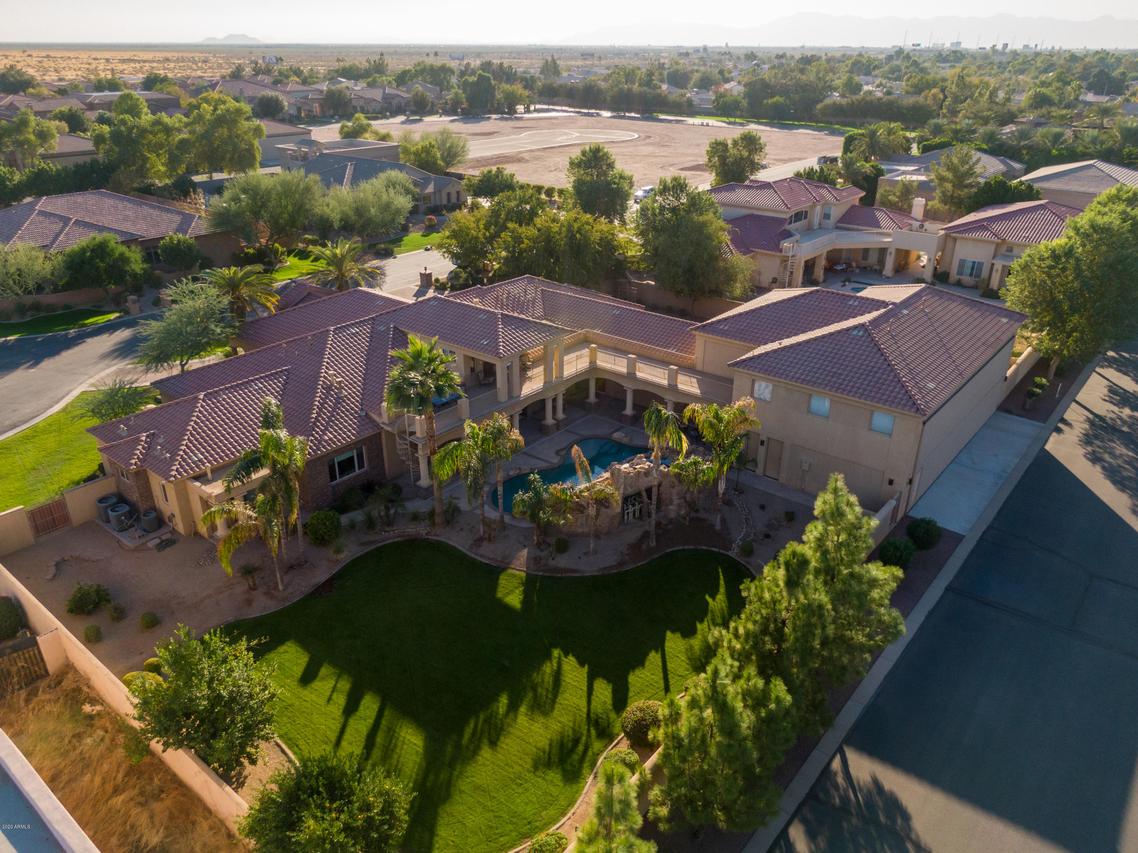 4300 W Earhart Way, Chandler, AZ 85226