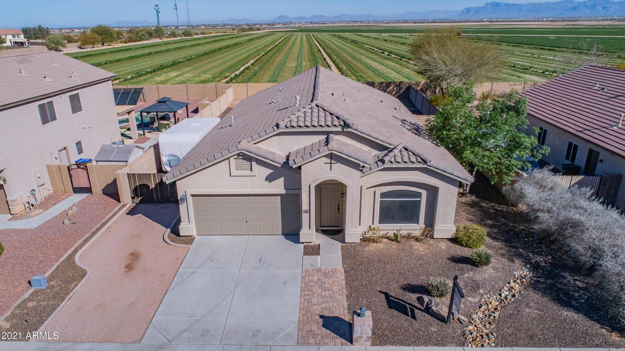 462 E Rosebud Dr., San Tan Valley, AZ 85143