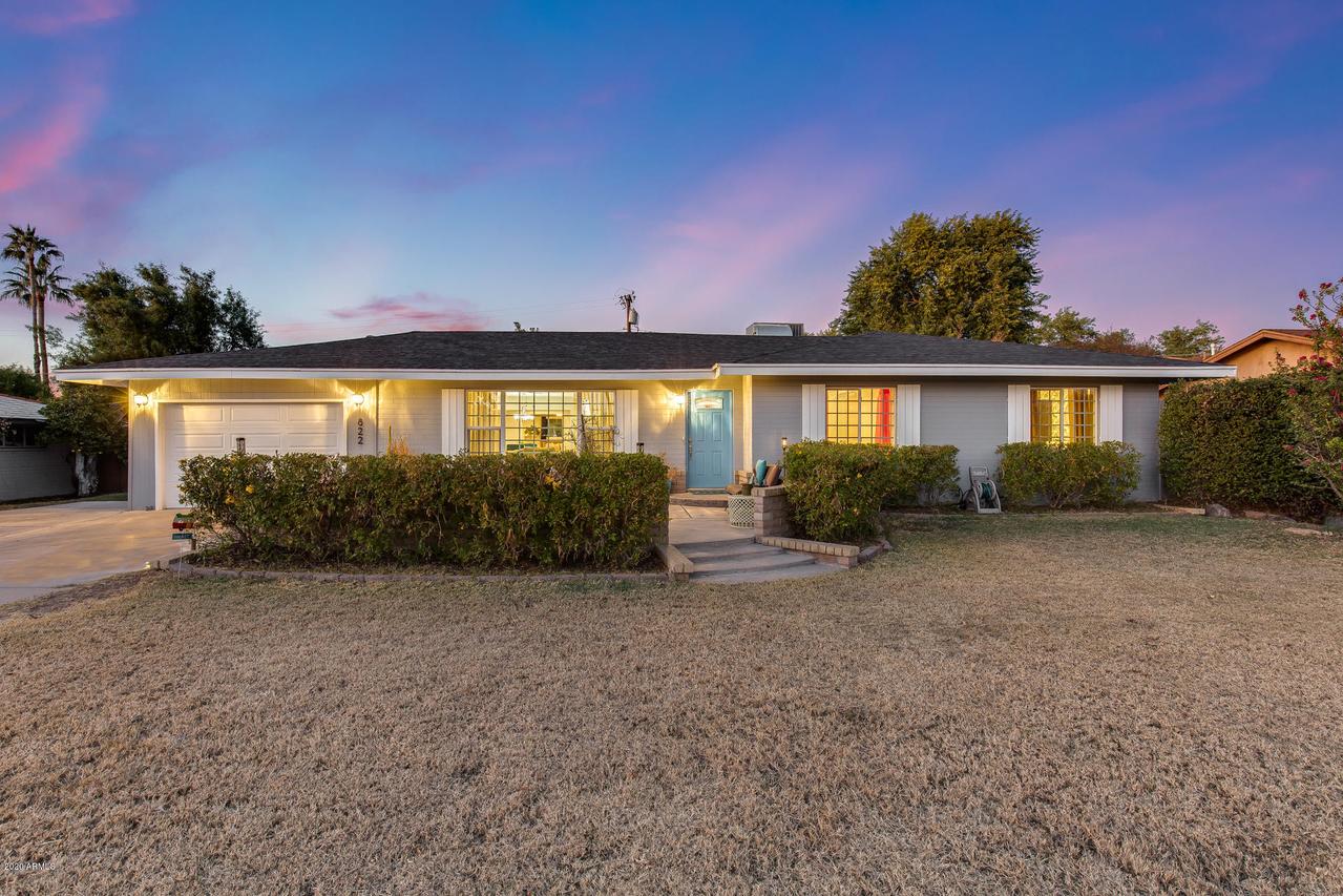 822 E Desert Park Ln., Phoenix, AZ 85020