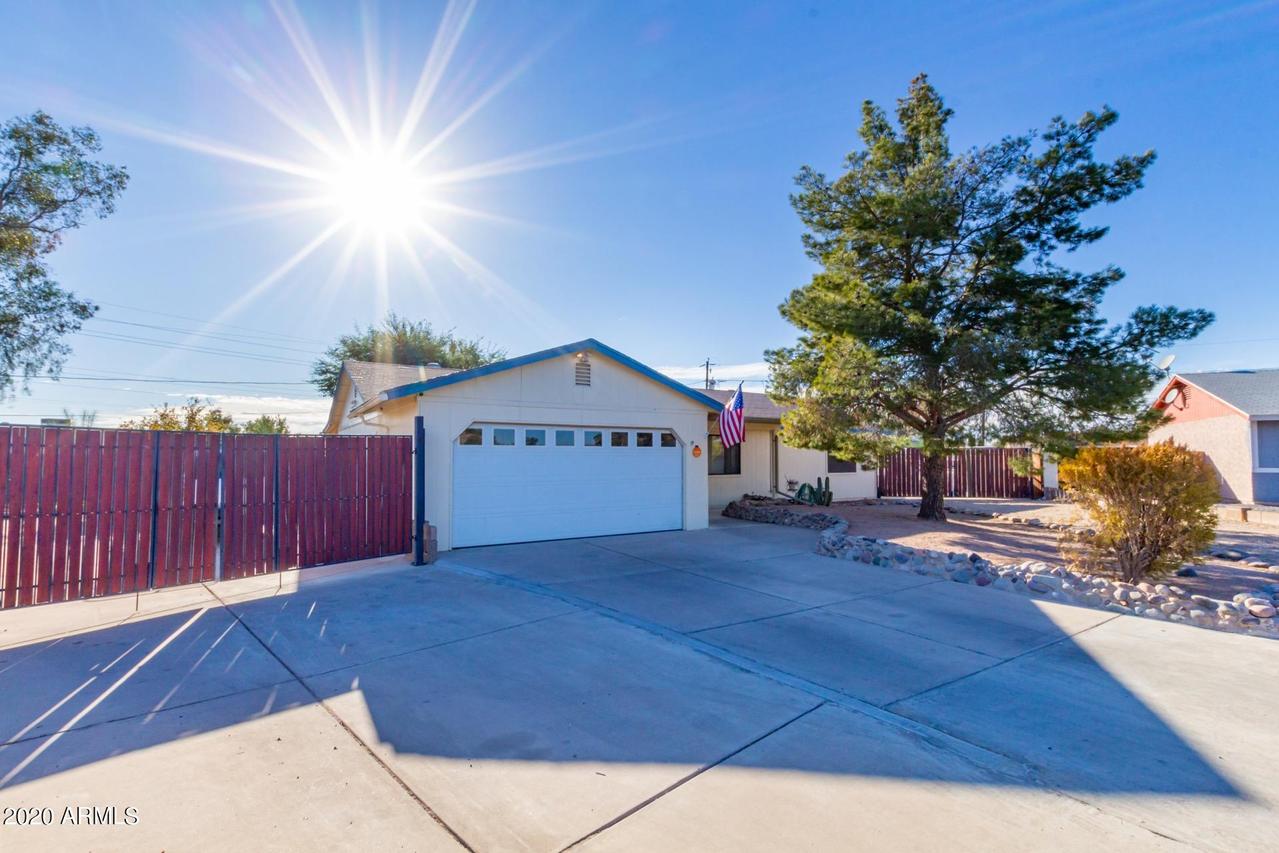 711 W 23rd Ave., Apache Junction, AZ 85120