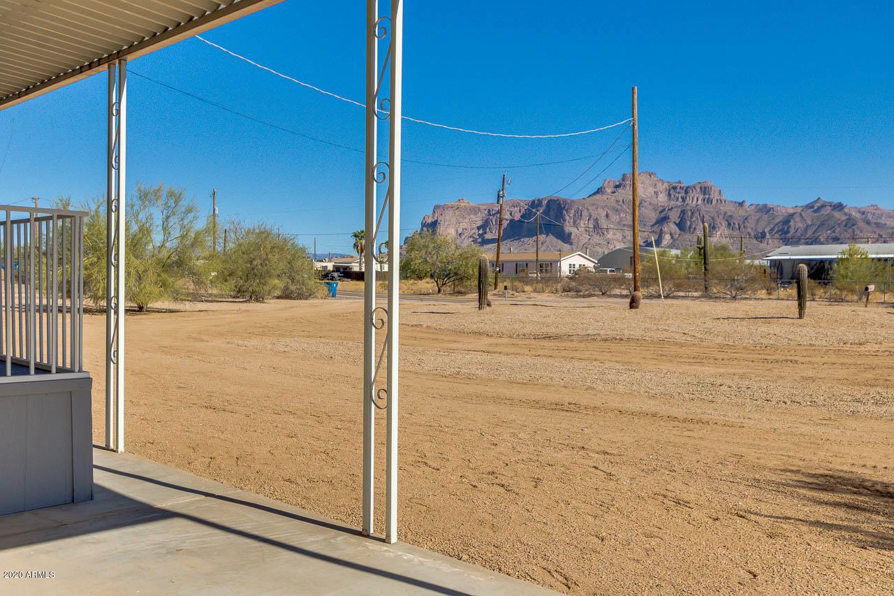 546 S Hilton Rd., Apache Junction, AZ 85119