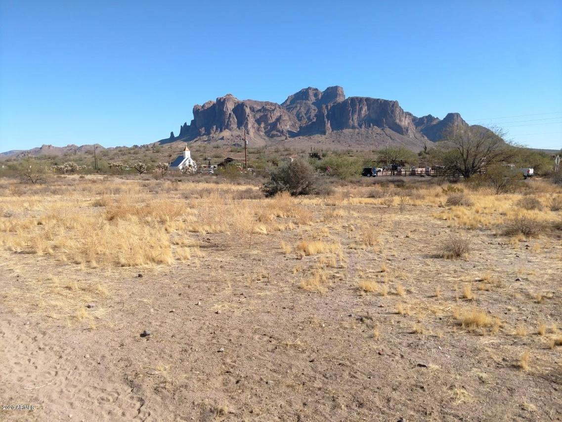 3748 E Apache Tr. #B, Apache Junction, AZ 85119