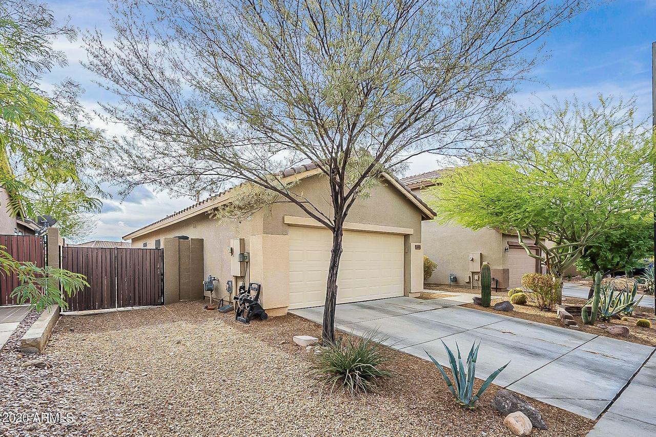 2607 W Patagonia Way, Phoenix, AZ 85086