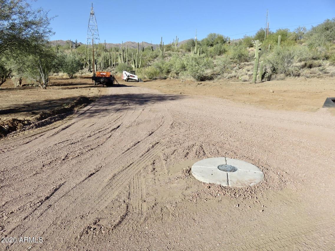 19380 E Cactus Cove, Black Canyon City, AZ 85324