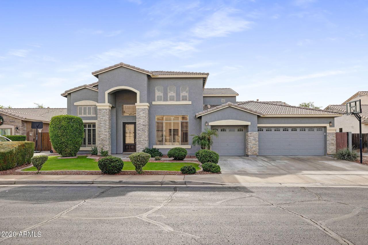 8233 W Crocus Dr., Peoria, AZ 85381