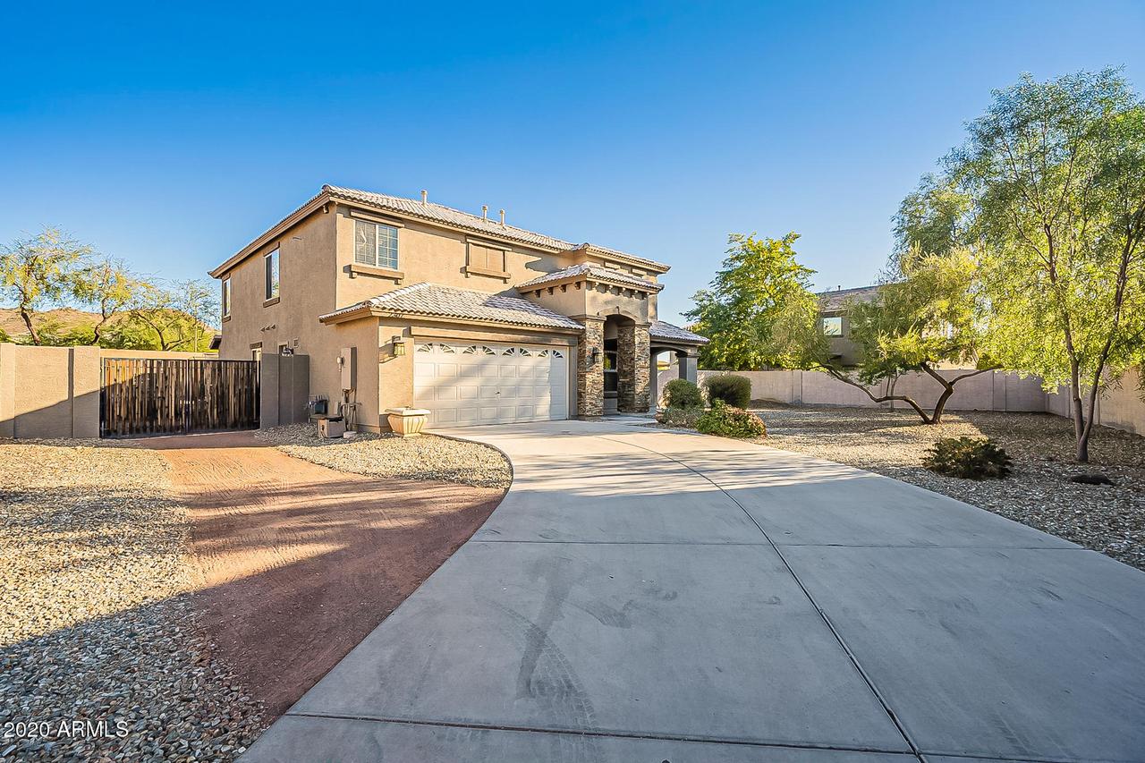 2307 W Dewdrop Tr., Phoenix, AZ 85085