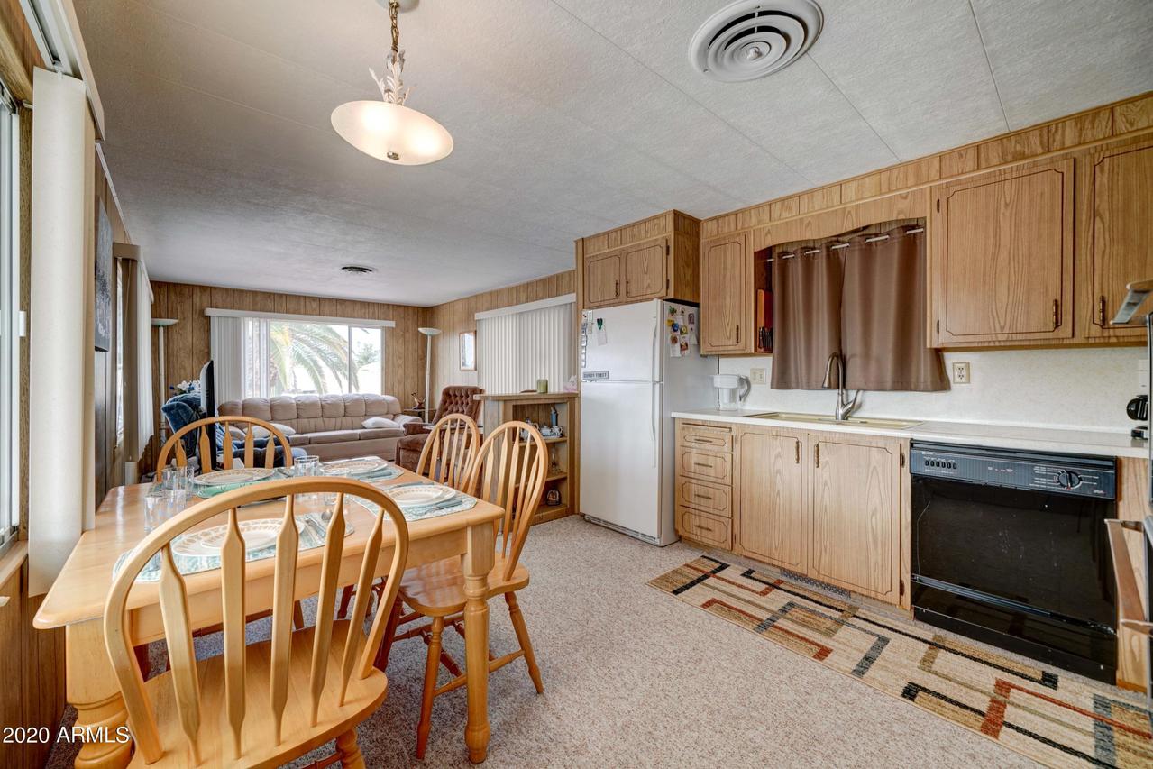 7643 E Impala Ave., Mesa, AZ 85209