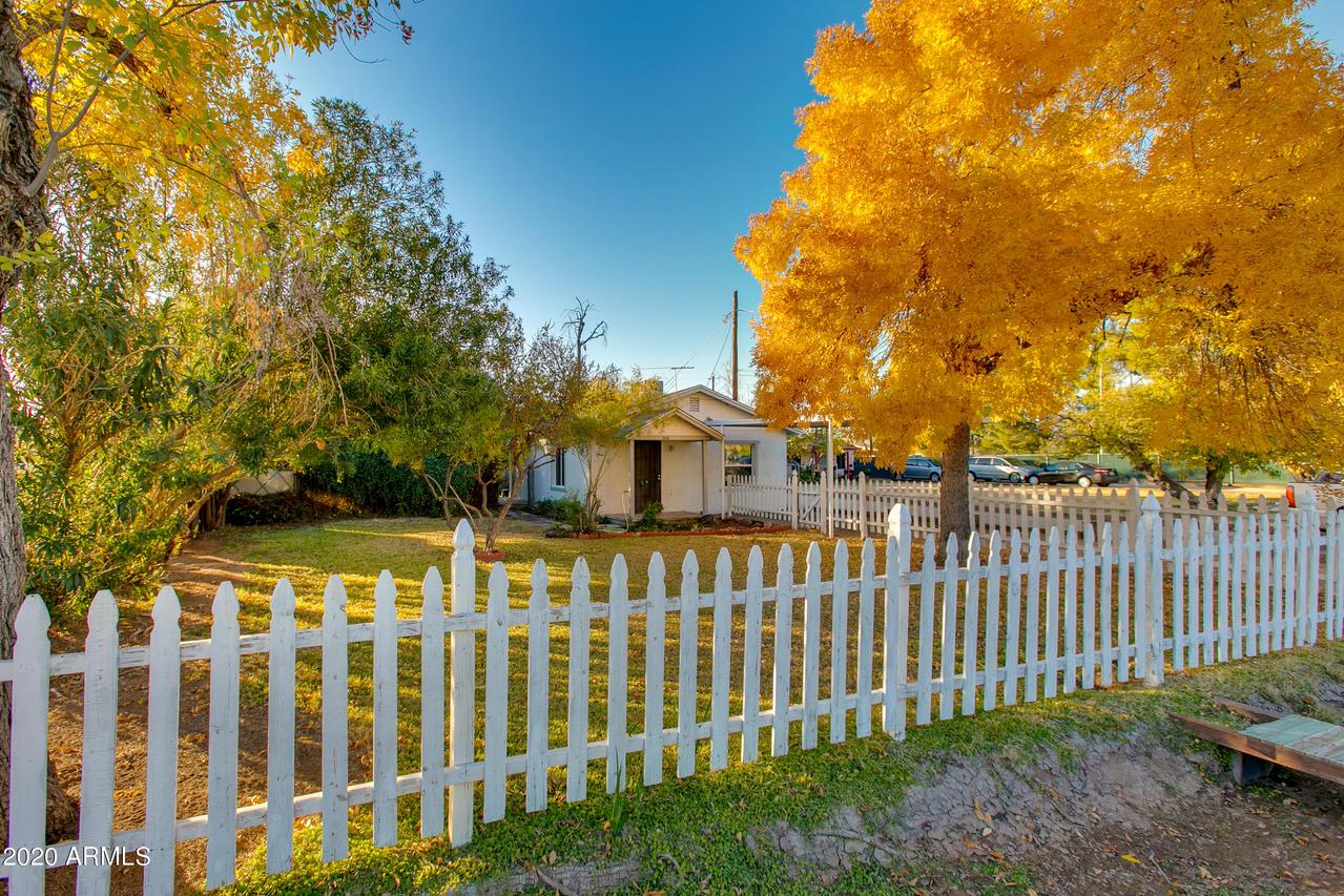 2616 N 27th St., Phoenix, AZ 85008