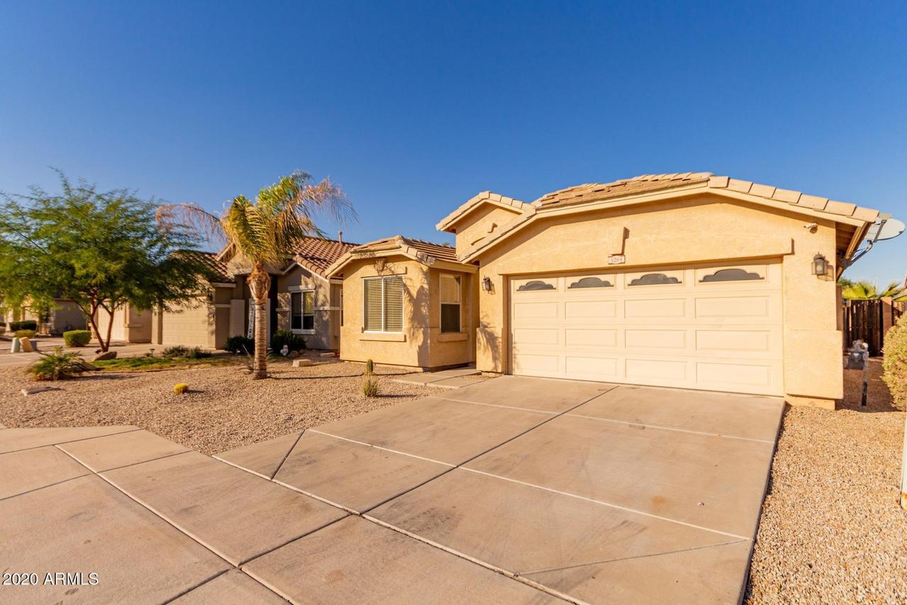 3284 W Five Mile Peak Dr., Queen Creek, AZ 85144
