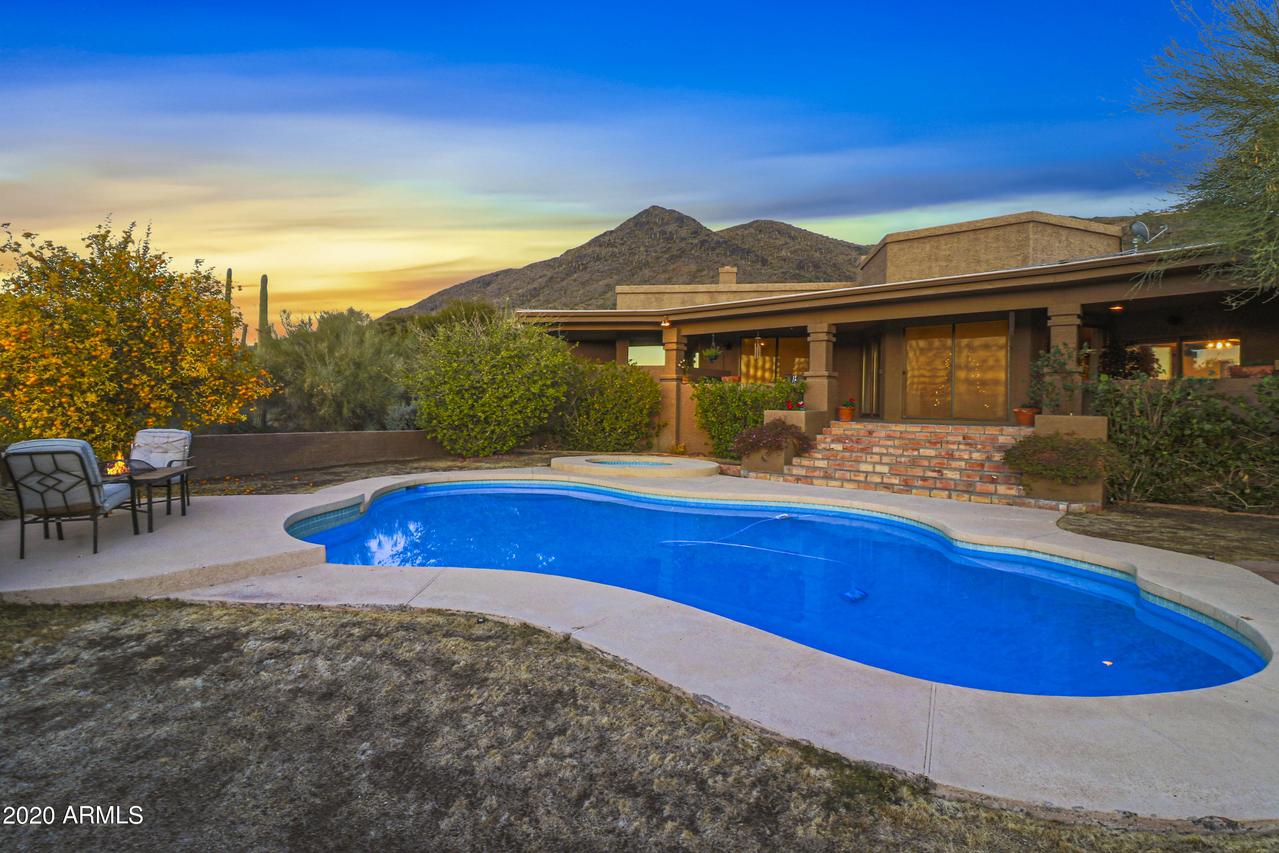 6051 E Restin Rd., Cave Creek, AZ 85331