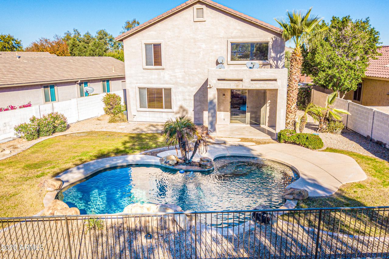 2431 E Fremont Rd., Phoenix, AZ 85042