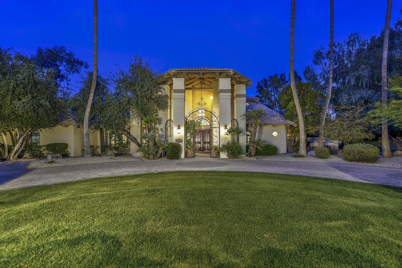 5800 E Sanna St., Paradise Valley, AZ 85253