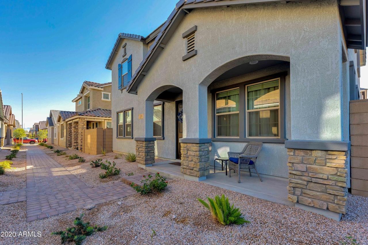 158 N 56th Pl., Mesa, AZ 85205