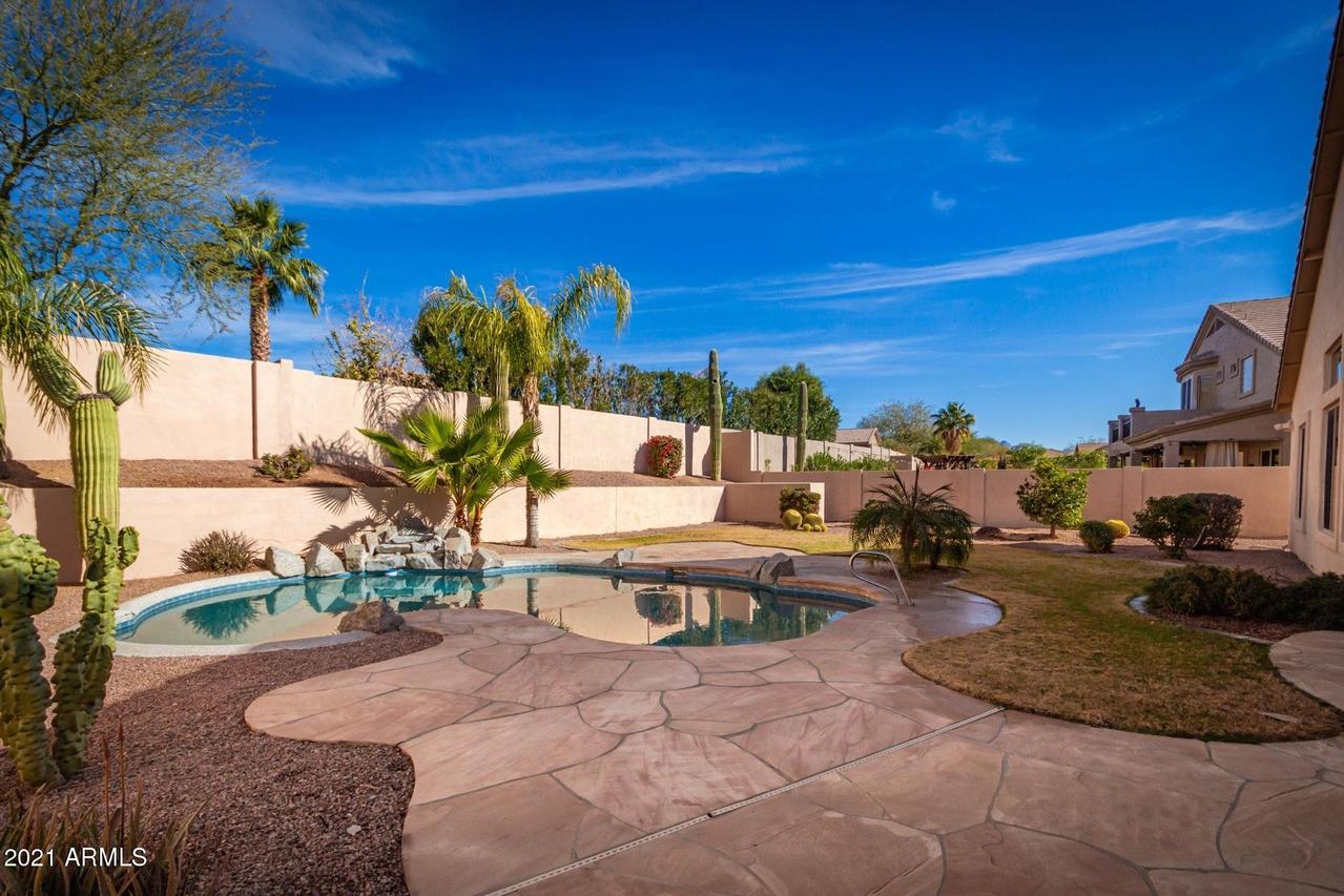 9760 E Greenway St., Mesa, AZ 85207