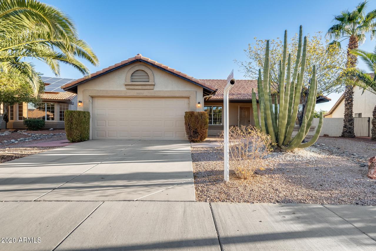 20826 N 110th Dr., Sun City, AZ 85373