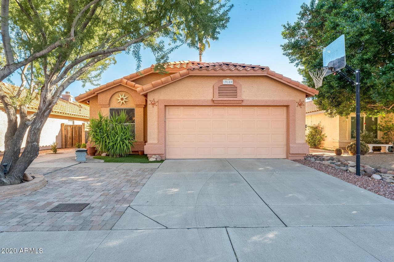 19109 N 75th Dr., Glendale, AZ 85308
