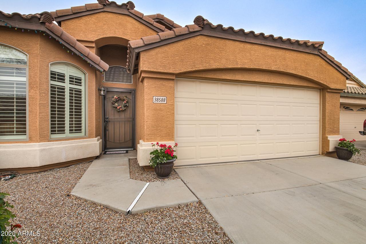 38588 N Joann Way, San Tan Valley, AZ 85140