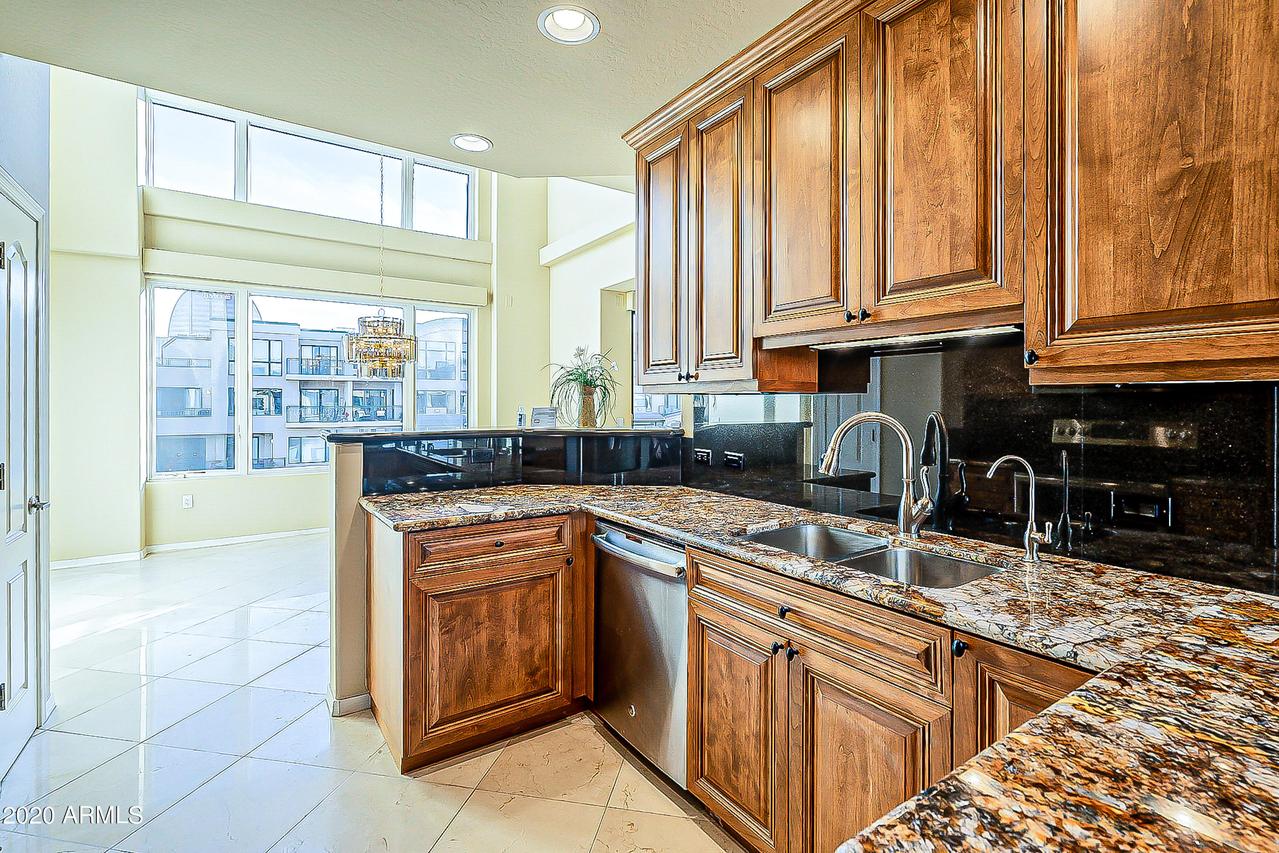 17 W Vernon Ave. #601, Phoenix, AZ 85003