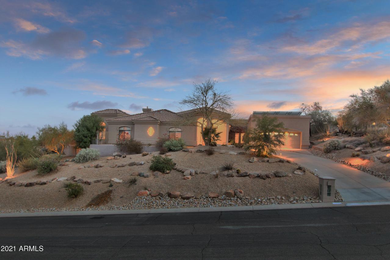 16045 E Thistle Dr., Fountain Hills, AZ 85268