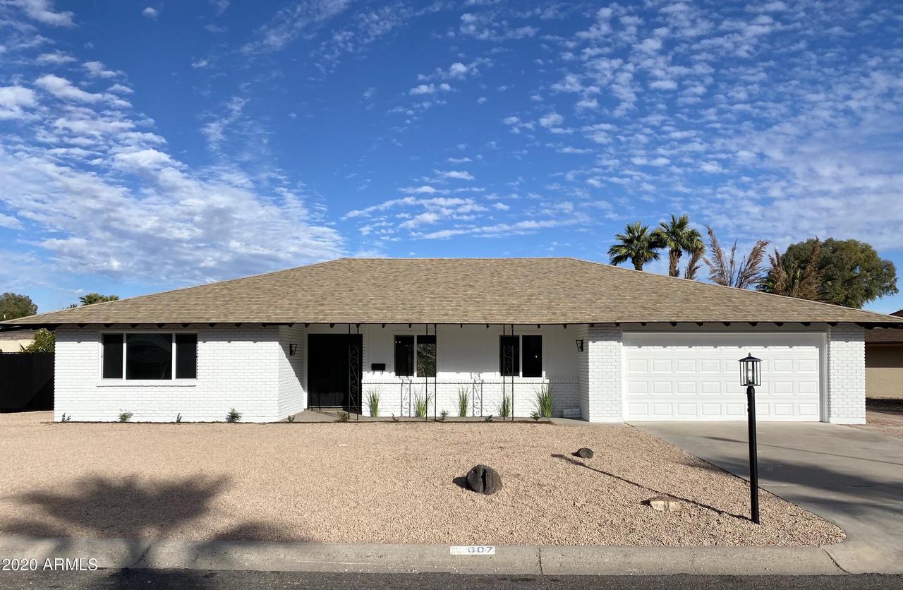 607 S Revolta Cir., Mesa, AZ 85208