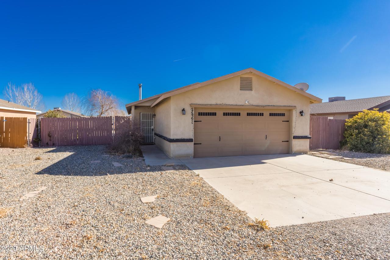 24391 N Diamond Head Ave., Paulden, AZ 86334
