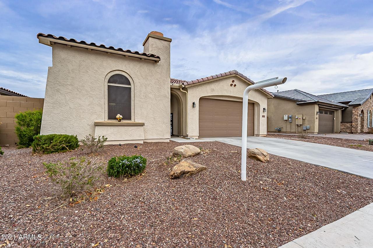 10030 W Los Gatos Dr., Peoria, AZ 85383