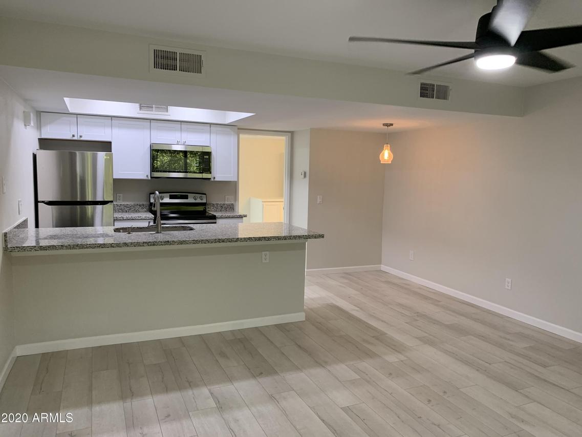 8842 N 8th St. #208, Phoenix, AZ 85020