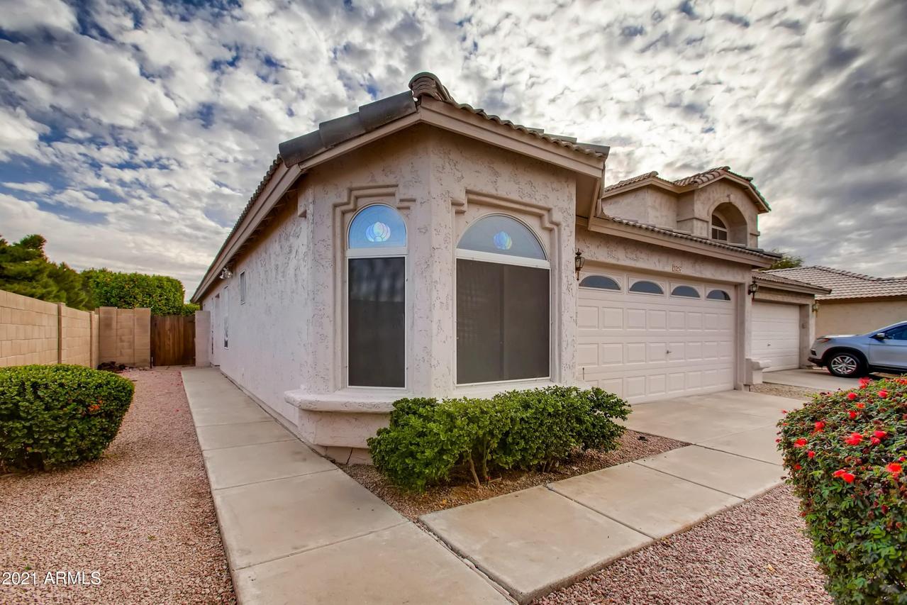 3257 E Kristal Way, Phoenix, AZ 85050
