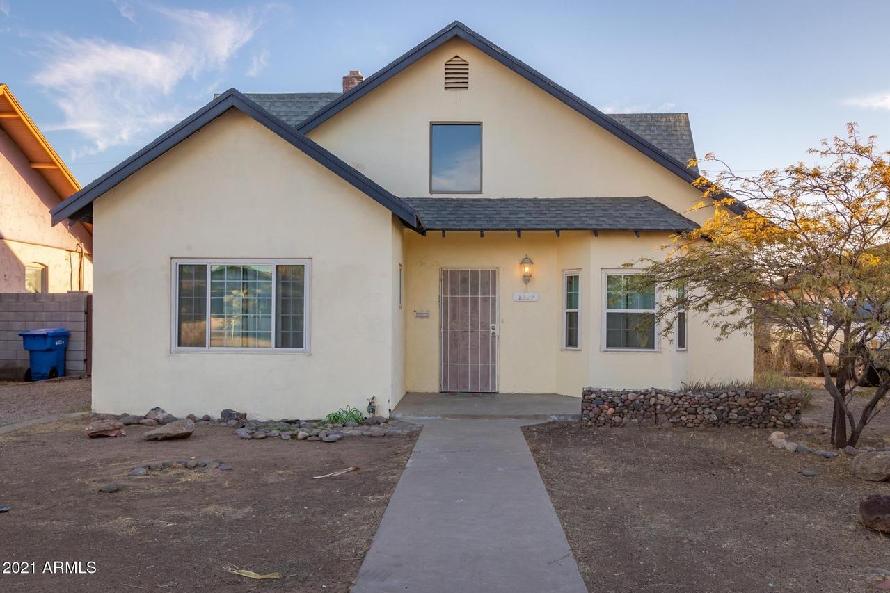 1327 E Fillmore St., Phoenix, AZ 85006