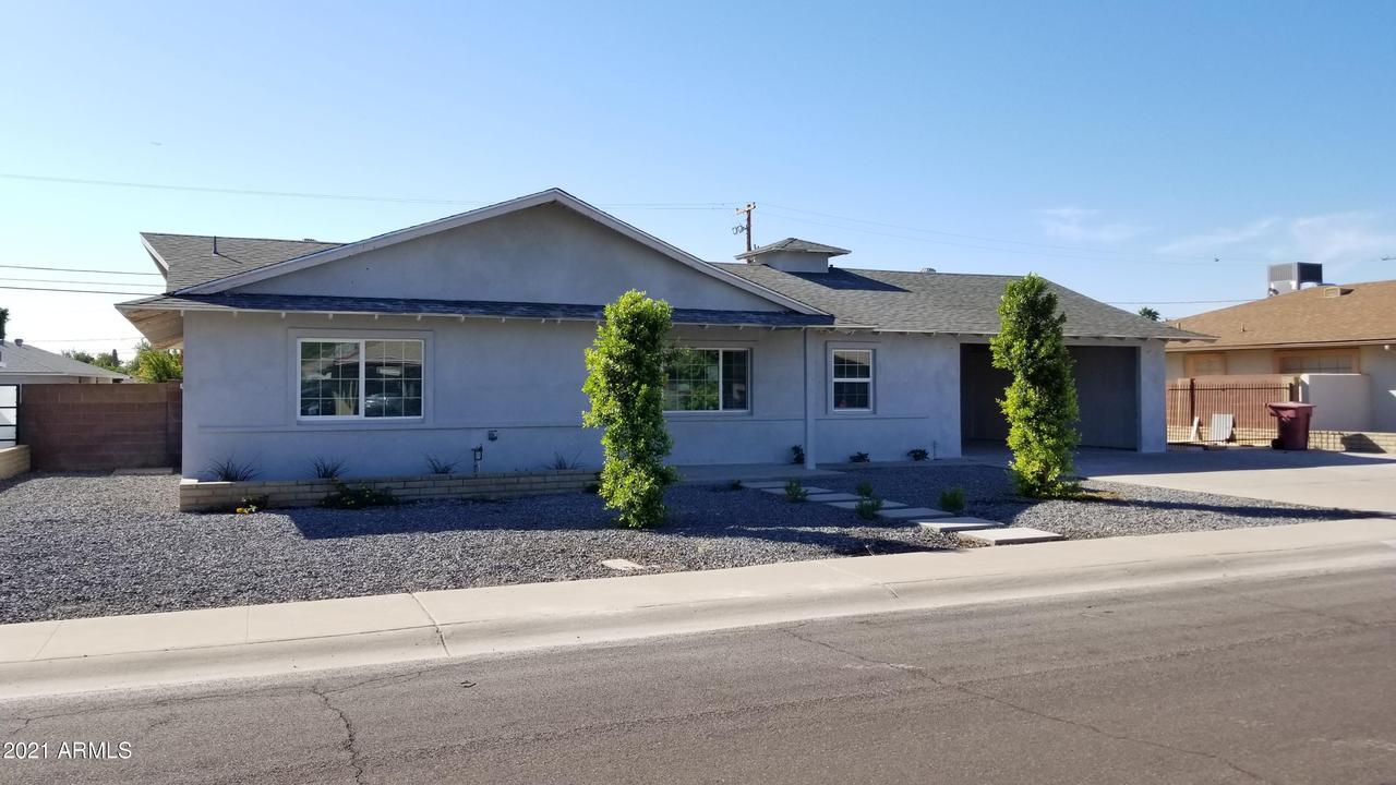 8221 E Sheridan St., Scottsdale, AZ 85257