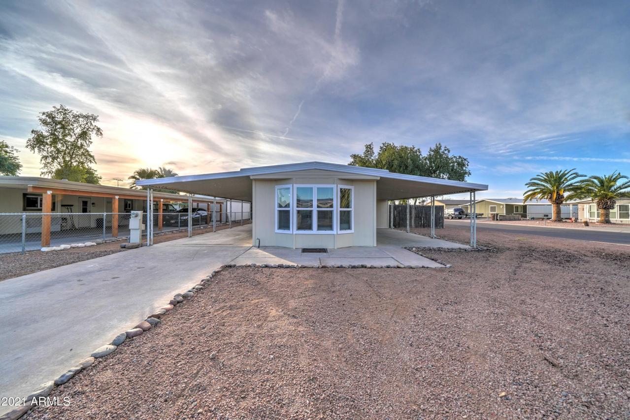 902 S 96th Way, Mesa, AZ 85208