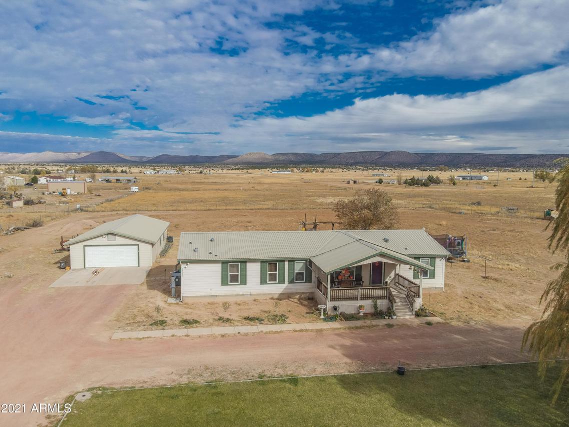 25355 N Mitchell Ln., Paulden, AZ 86334