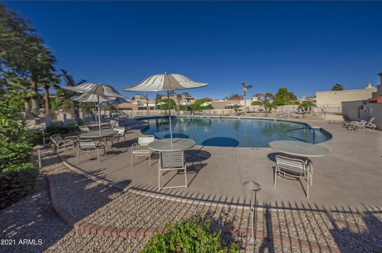 10609 E Fanfol Ln., Scottsdale, AZ 85258