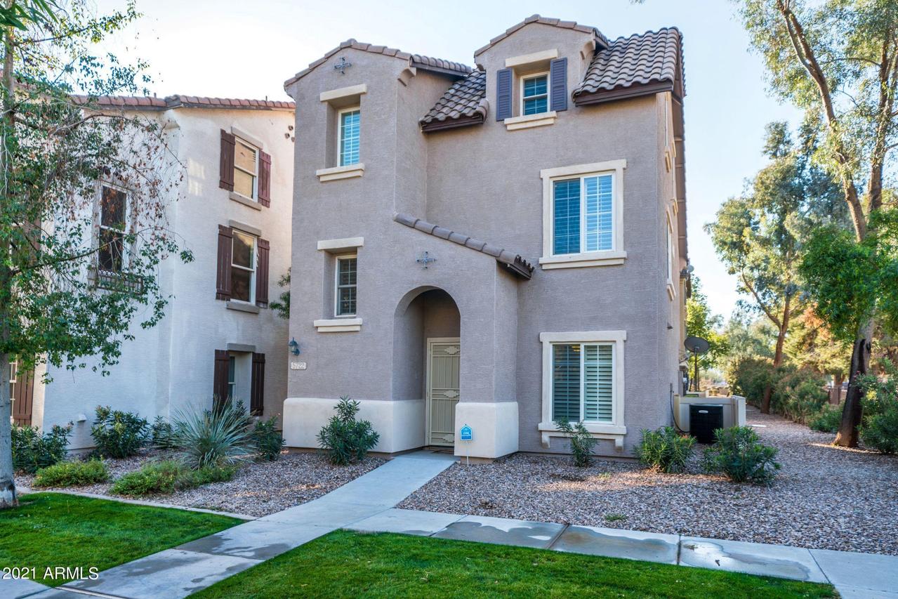 5722 S 21st Pl., Phoenix, AZ 85040