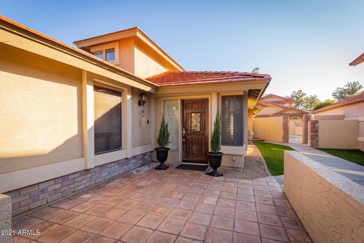 709 N May St., Chandler, AZ 85226