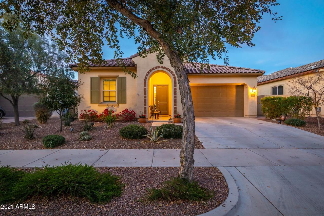 20752 W Carlton Manor, Buckeye, AZ 85396