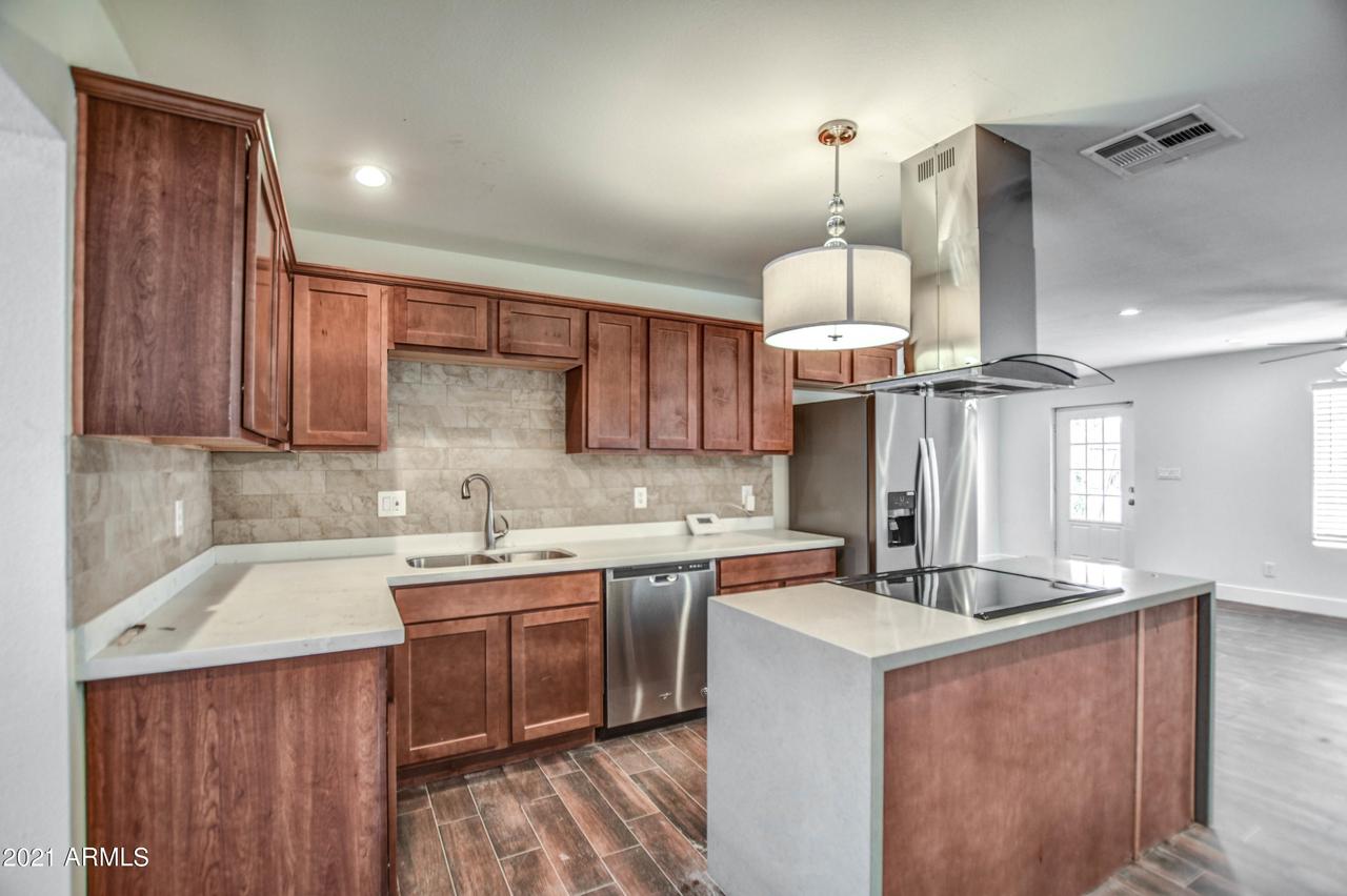 7814 W Whitton Ave., Phoenix, AZ 85033