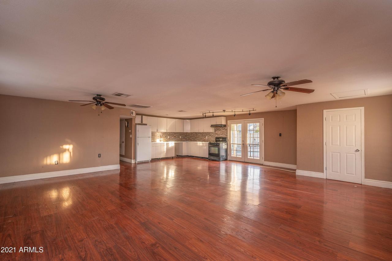 7323 W Sells Dr., Phoenix, AZ 85033