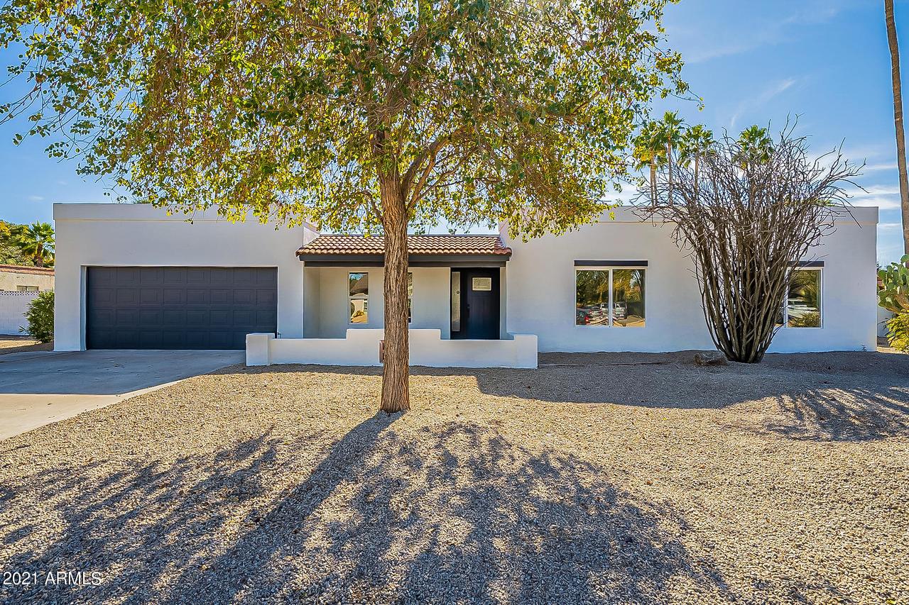 5725 E Betty Elyse Ln., Scottsdale, AZ 85254