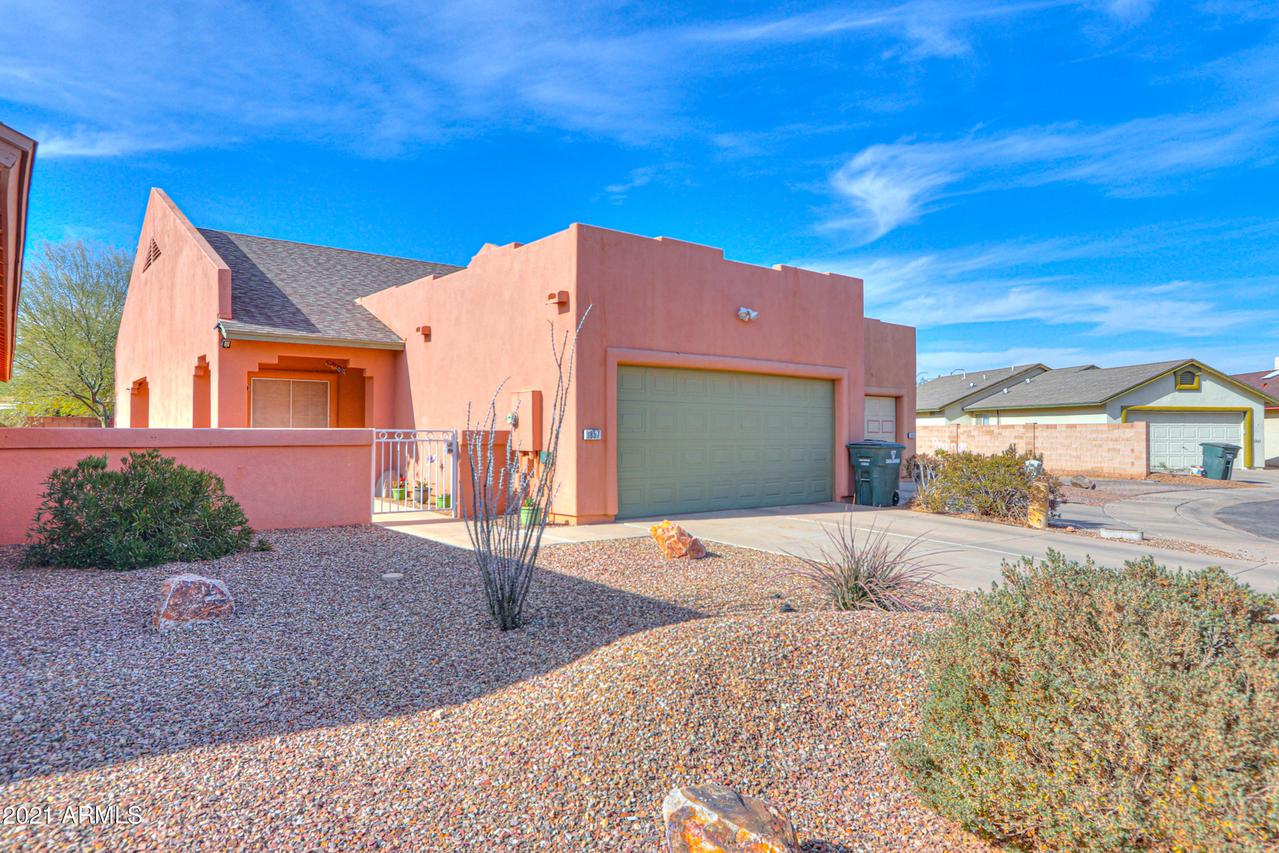 1857 N Center Ave., Casa Grande, AZ 85122