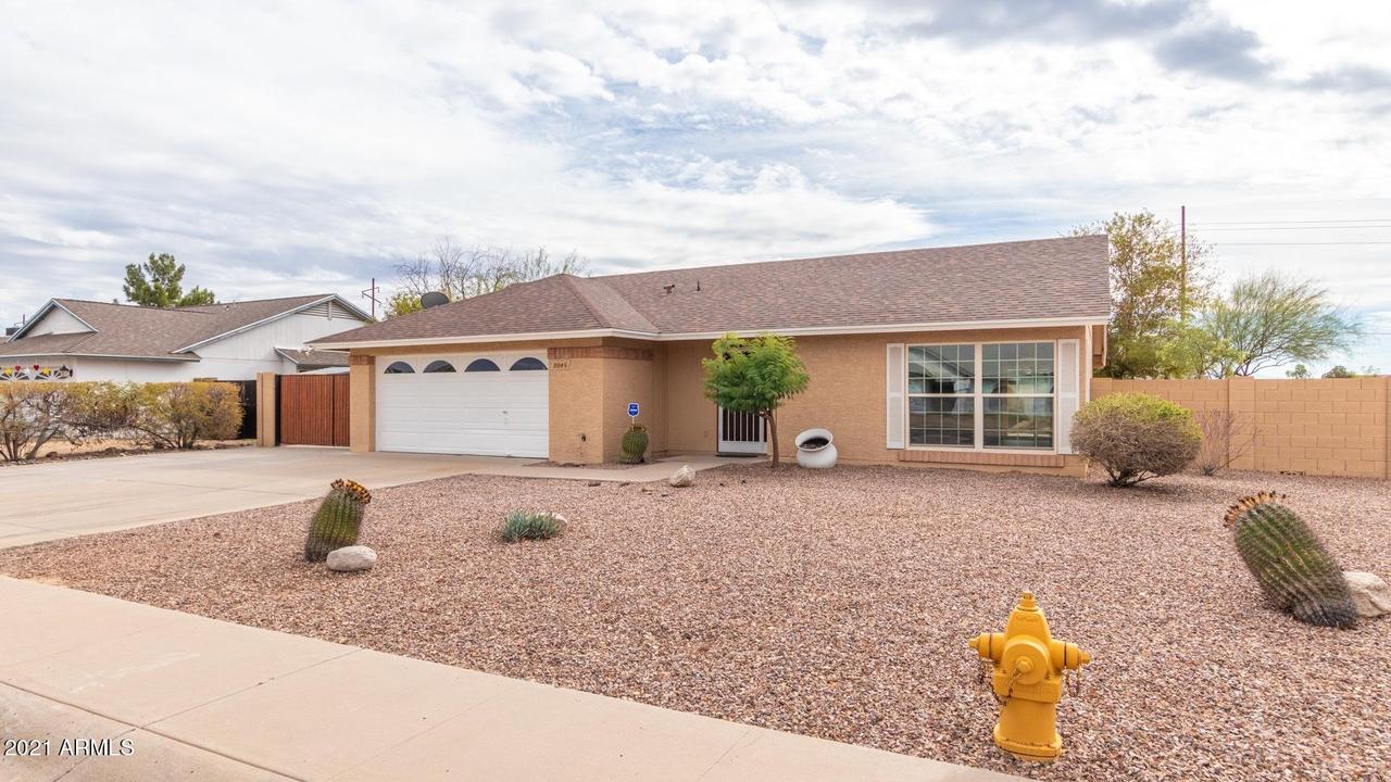 8845 W Seldon Ln., Peoria, AZ 85345