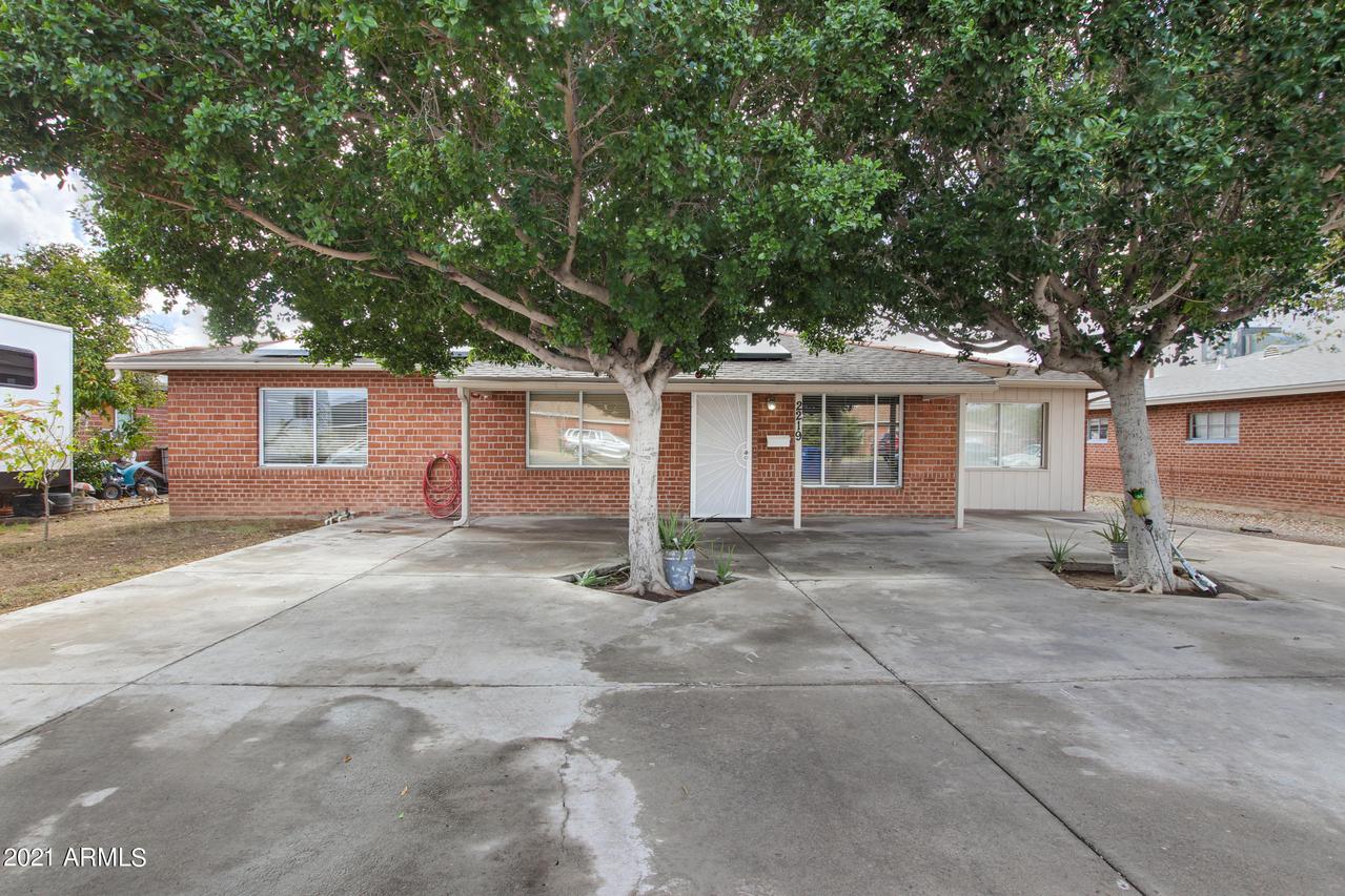 2219 E Devonshire Ave., Phoenix, AZ 85016