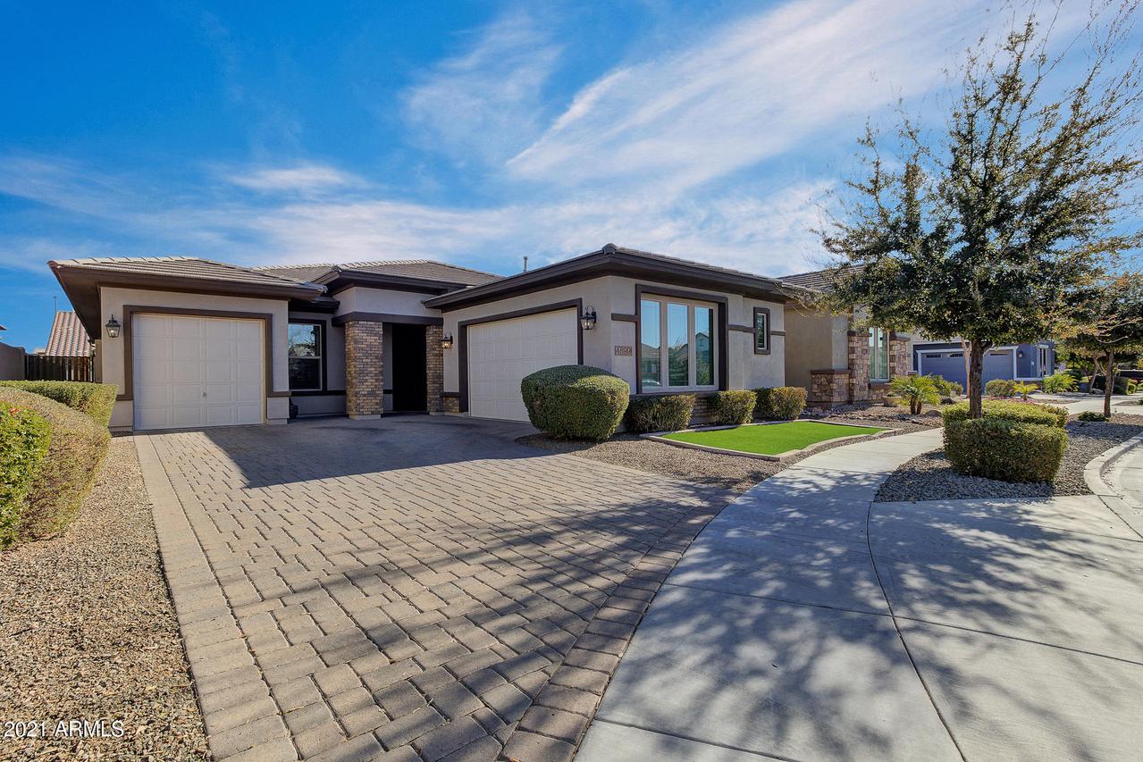 4899 S Moccasin Tr., Gilbert, AZ 85298
