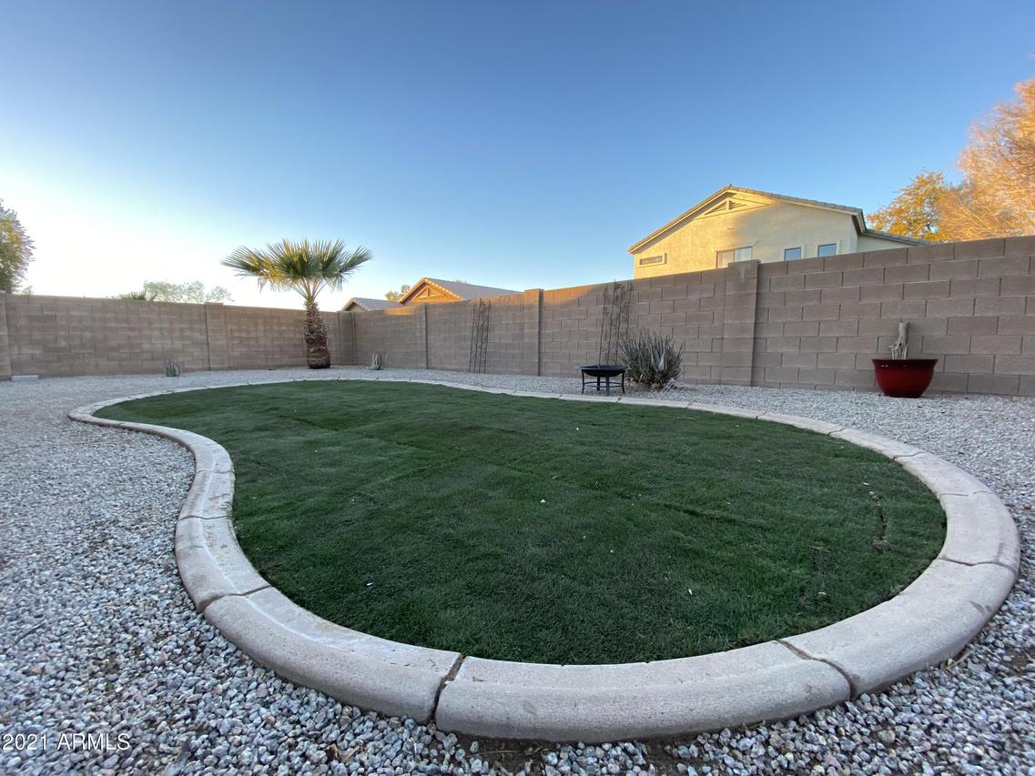 2620 W Novak Way, Phoenix, AZ 85041
