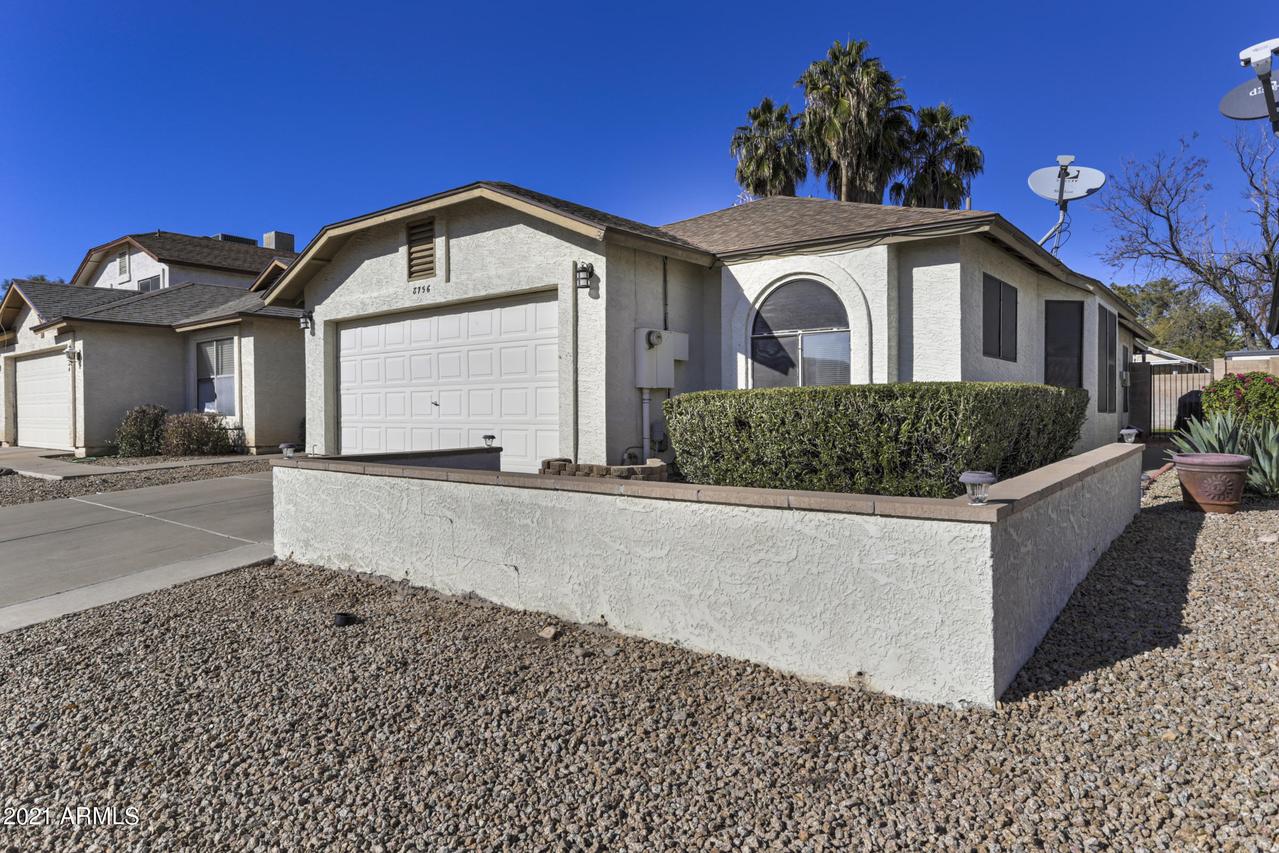 8756 W John Cabot Rd., Peoria, AZ 85382